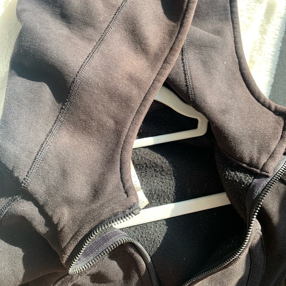 Lululemon Scuba Hoodie - Picture 5 of 5